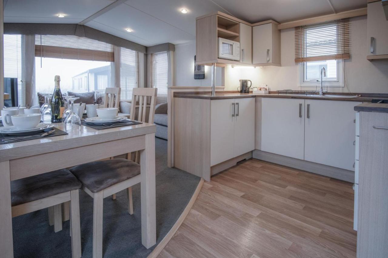 Ty Moselle 12 - 2 Bedroom Holiday Home - אמרות' מראה חיצוני תמונה
